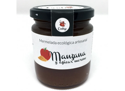 Manzana con azúcar moreno y canela
