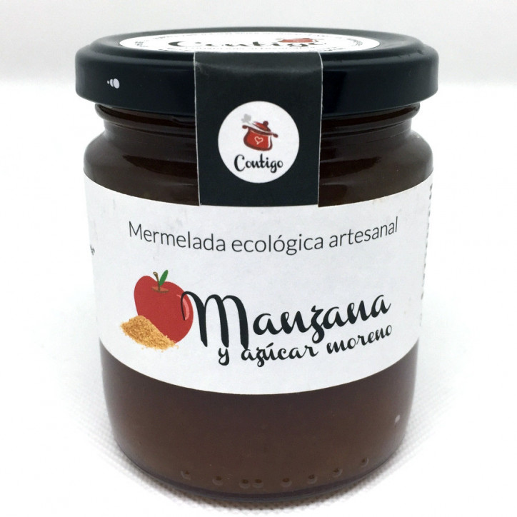 Manzana con azúcar moreno y canela Manzana con azúcar moreno y canela